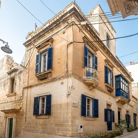 Vakantiehuis Thebluehousemalta At S Photographed House 360 View From Rooftop Terraces Birgu
