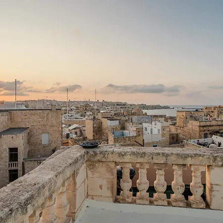 Thebluehousemalta At S Photographed House 360 View From Rooftop Terraces Vakantiehuis Birgu